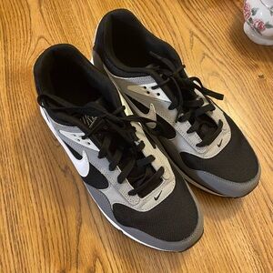 Nike Air Max Black and Gray Athletic Sneakers. In great shape.